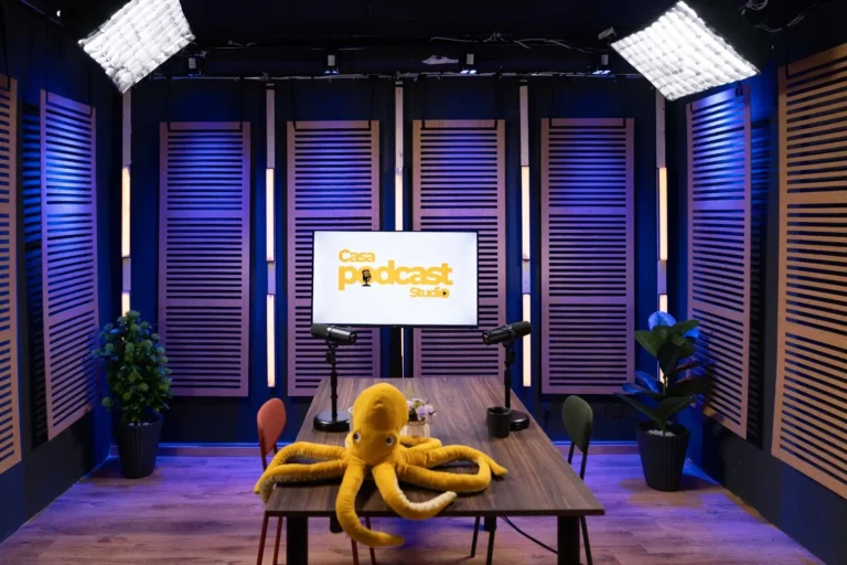 Studio03